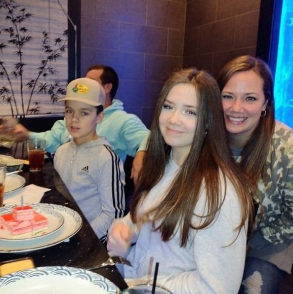 Meet your Posher, Cindy - Picture 1 of 1